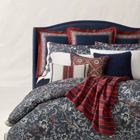 Ralph Lauren Home Mirabelle Full/Queen Duvet Cover in Indigo Blue, 92" W x 96" L - Picture 4 of 16